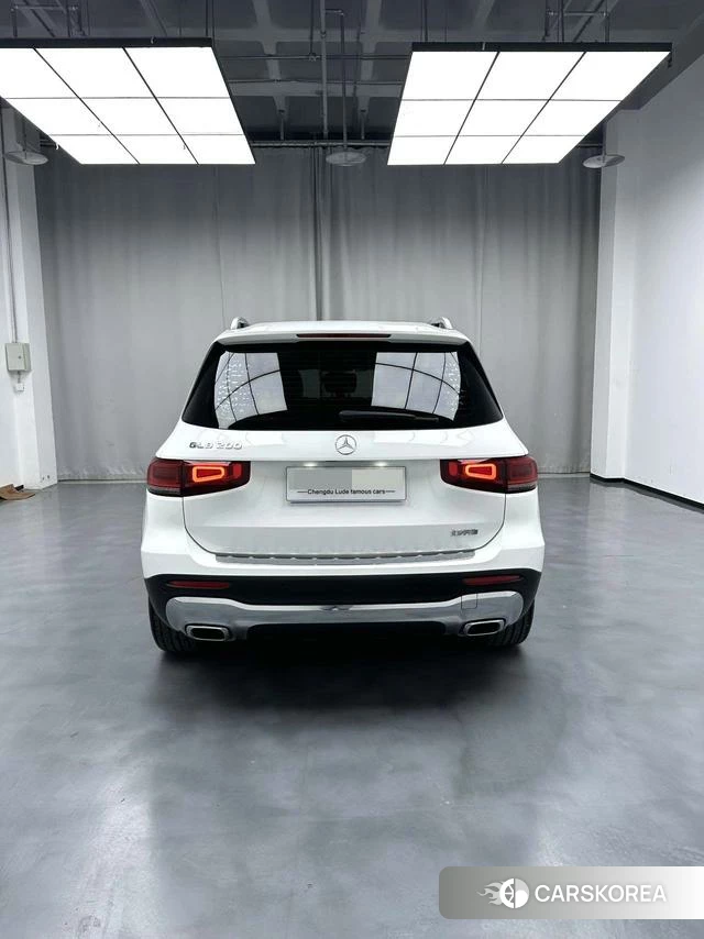 Mercedes-Benz GLB 2020 Белый из Китая