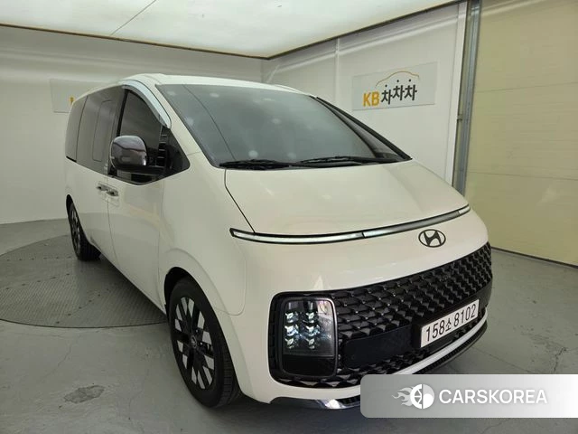 Hyundai Staria 2024 Белый из Кореи