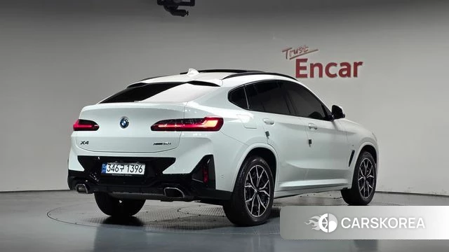BMW X4 (G02) 2023 Белый из Кореи
