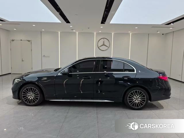 Mercedes-Benz C-class 2023 Зеленый из Китая