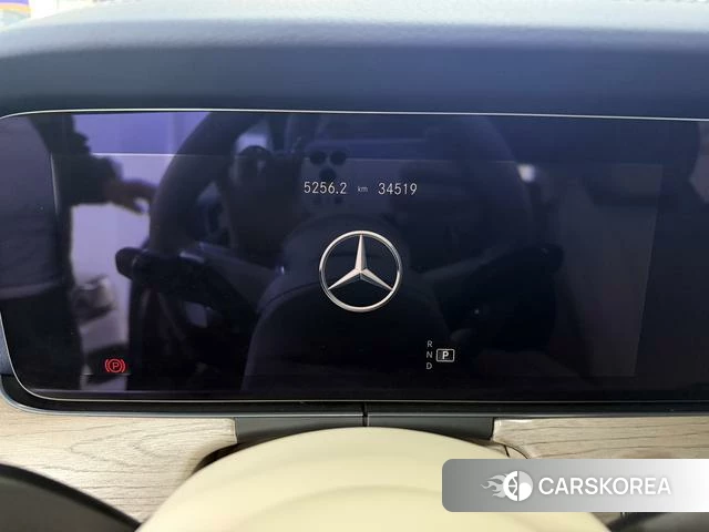 Mercedes-Benz E-Class 2024 Темно-серый из Китая
