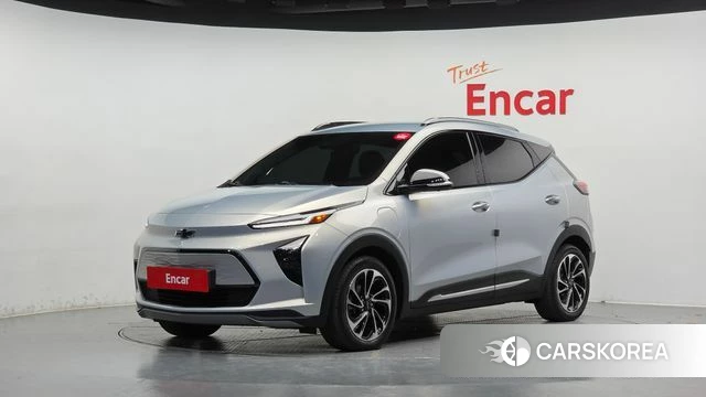 Chevrolet (GM Daewoo) Bolt EUV 2022 Серебряный из Кореи