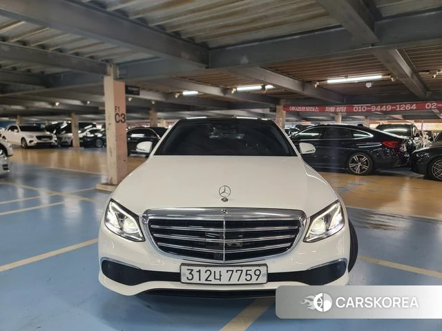 Mercedes-Benz E-Class W213 2020 Белый из Кореи