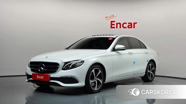 Mercedes-Benz E-Class W213 2019 Белый из Кореи