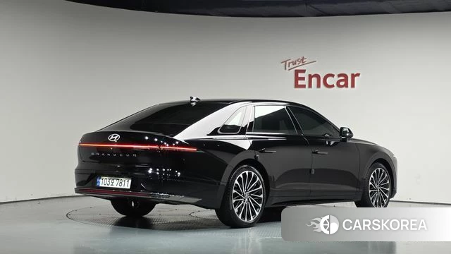 Hyundai Grandeur Hybrid (GN7) 2024 Черный из Кореи
