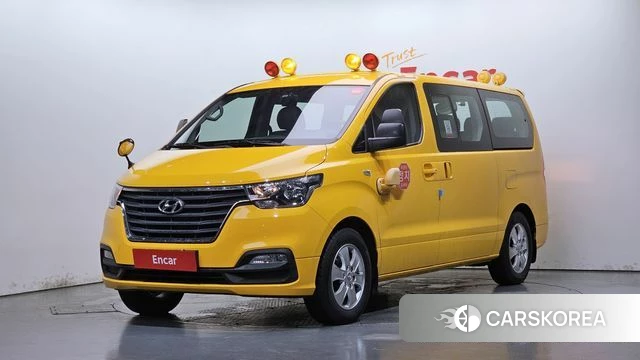 Hyundai The New Grand Starex 2021 Желтый из Кореи