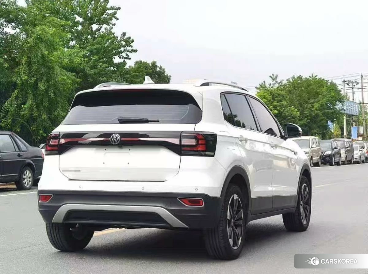 Volkswagen Tacqua 2021 Белый из Китая