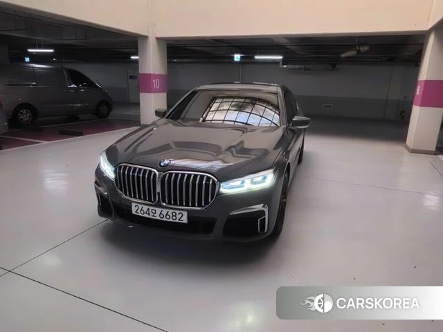 BMW 7 Series (G11) 2020 Серый из Кореи