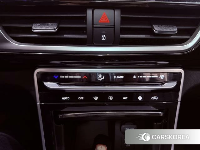 Kia KX3 2022 Белый из Китая