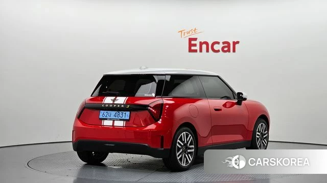 Mini Cooper Electric 4th Generation 2026 Красный из Кореи