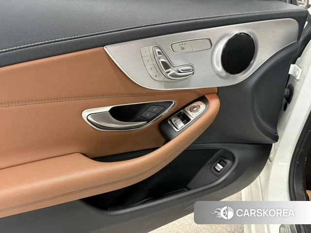 Mercedes-Benz C-class 2021 Белый из Китая