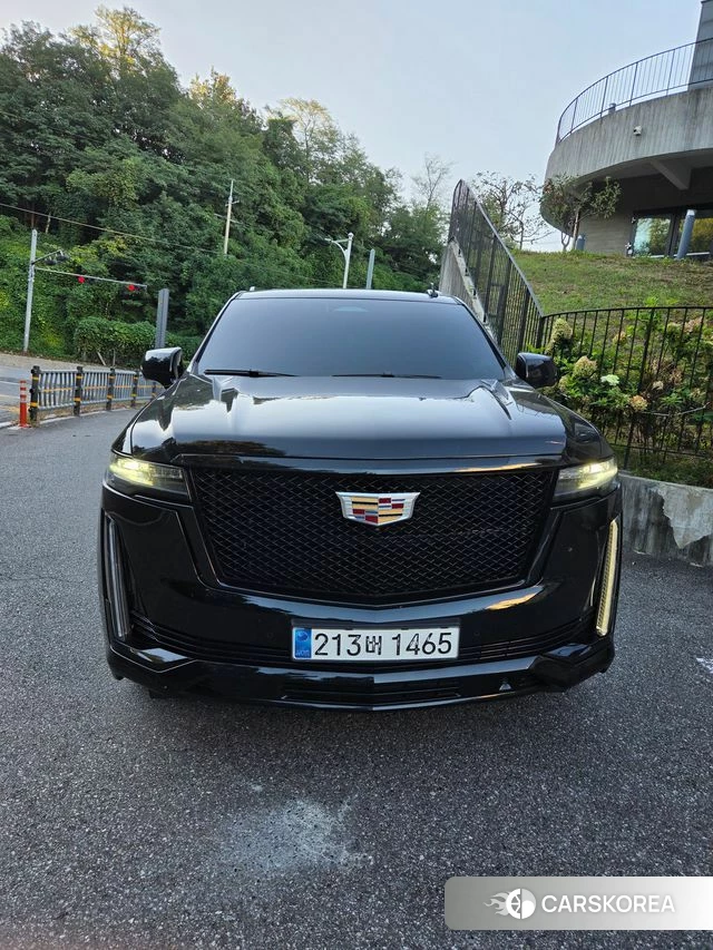 Cadillac Escalade 5th Generation 2023 Черный из Кореи