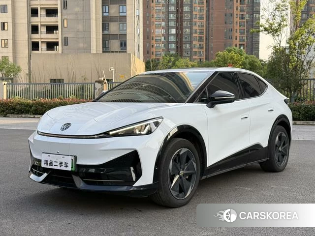 Volkswagen ID. UNYX 2025 Белый из Китая