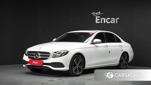 Mercedes-Benz E-Class W213 2020 Белый из Кореи