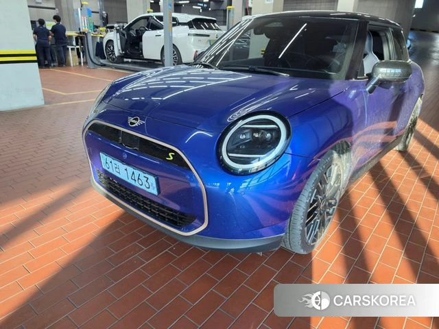 Mini Cooper Electric 4th Generation 2024 Синий из Кореи