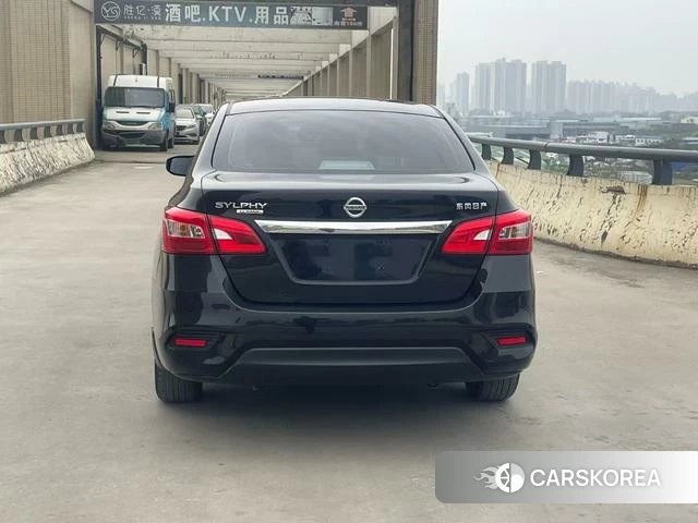 Nissan Sylphy 2023 Черный из Китая
