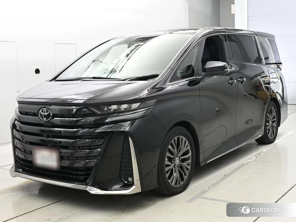 Toyota Vellfire 2023 из Японии