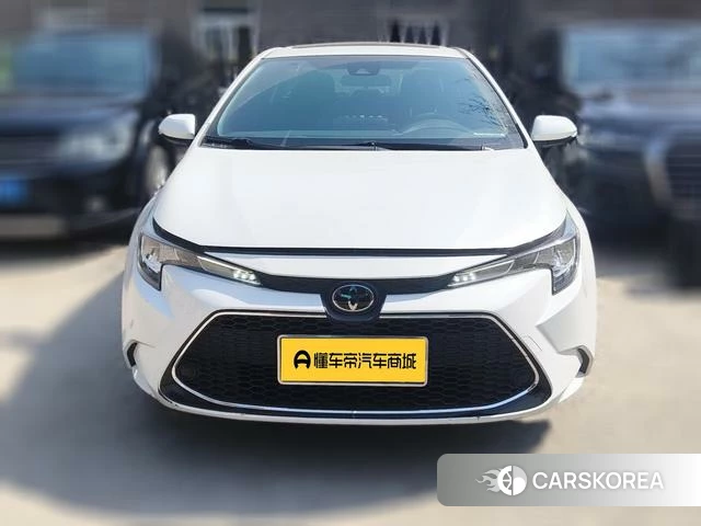 Toyota Levin 2021 Белый из Китая