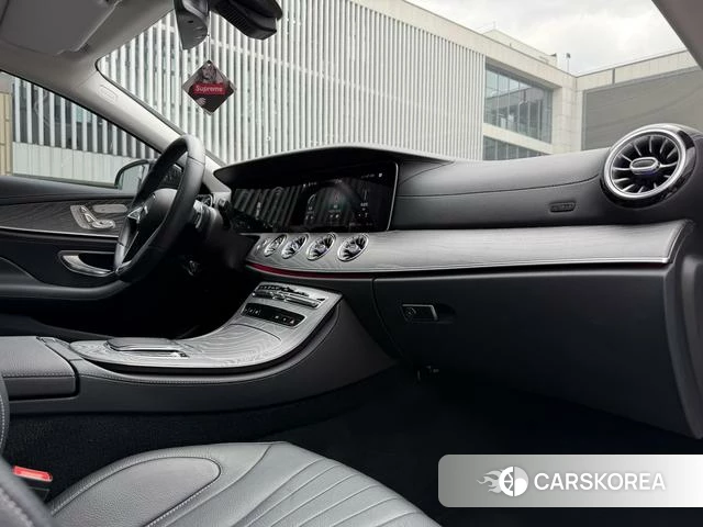 Mercedes-Benz CLS 2023 Другой из Китая