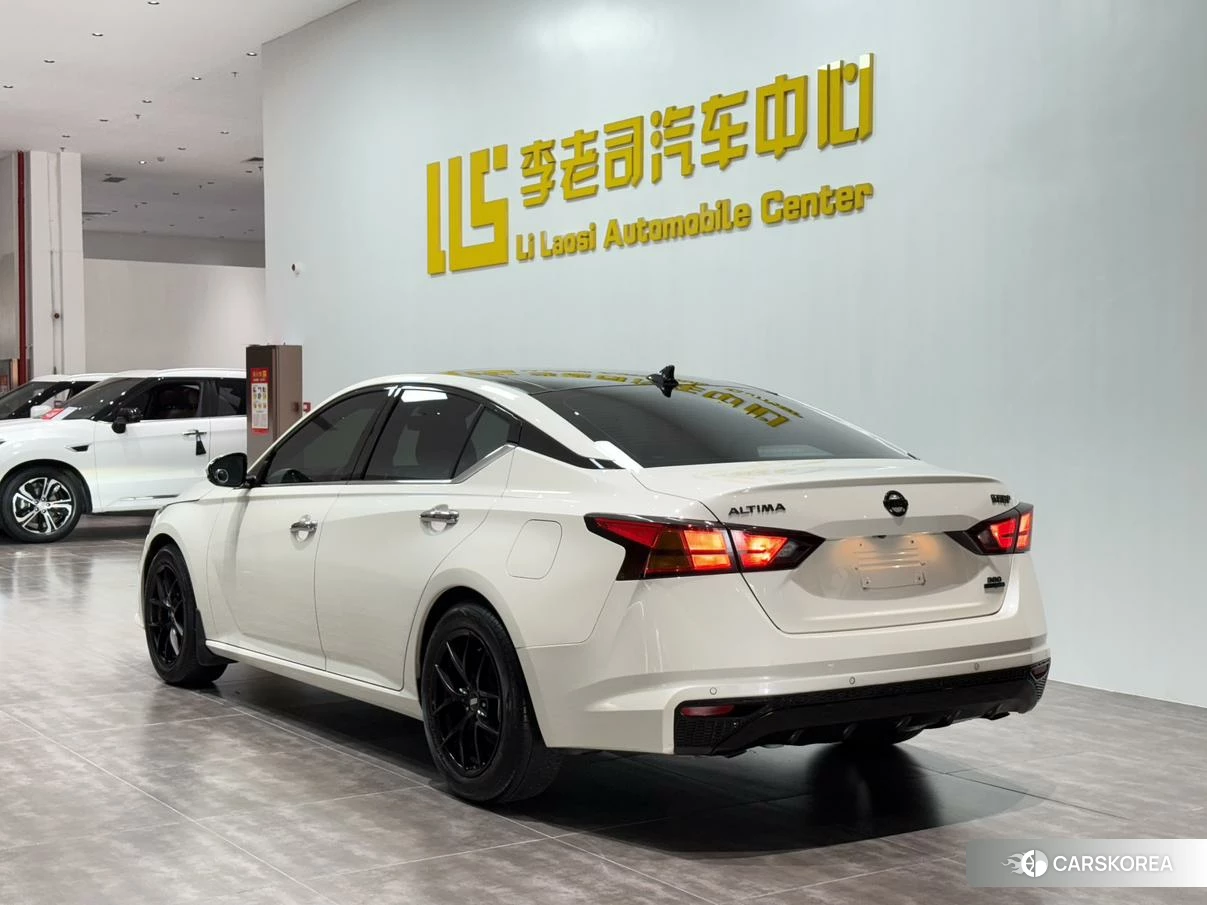Nissan Altima 2020 Белый из Китая
