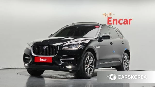 Jaguar F-PACE 2019 Черный из Кореи