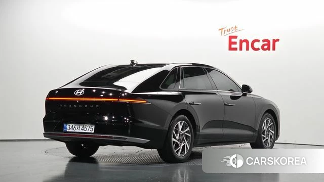Hyundai Grandeur (GN7) 2023 Черный из Кореи