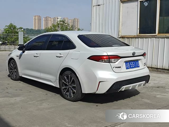 Toyota Levin 2021 Белый из Китая