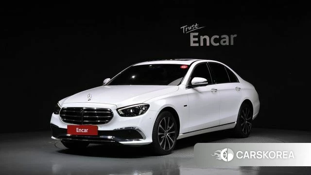 Mercedes-Benz E-Class W213 2021 Белый из Кореи