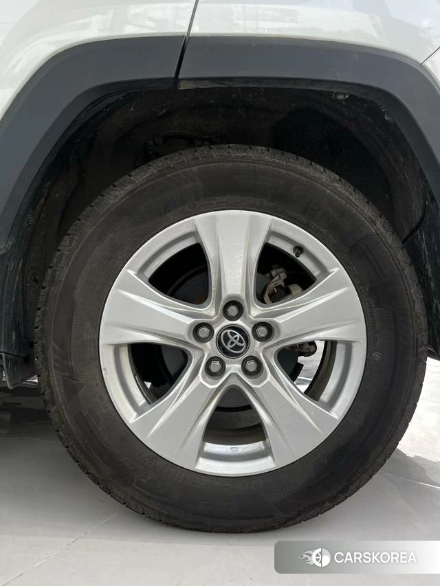 Toyota RAV4 2024 Белый из Китая