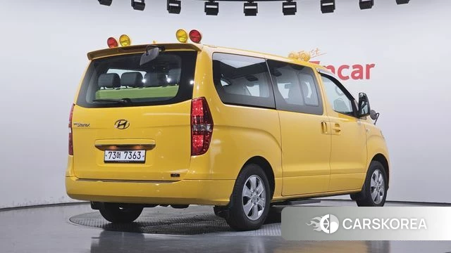 Hyundai The New Grand Starex 2019 Желтый из Кореи
