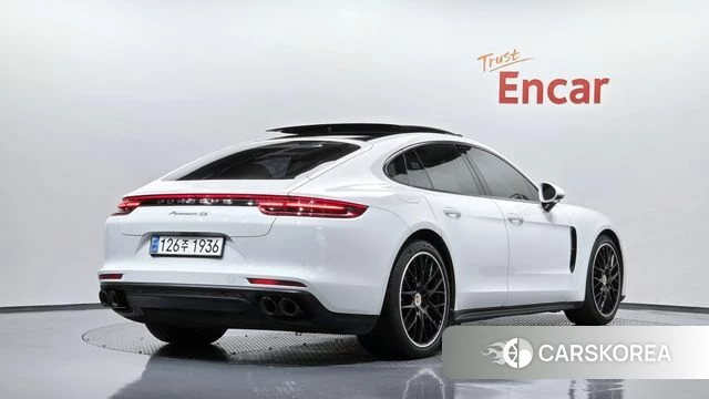 Porsche Panamera (971) 2018 Белый из Кореи