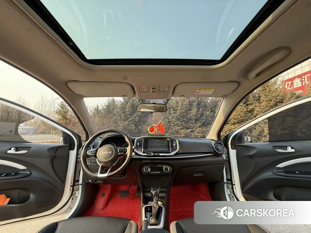 Kia KX1 2022 Белый из Китая