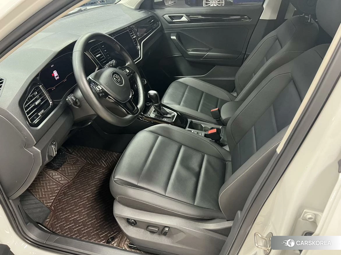 Volkswagen T-Roc 2021 Белый из Китая