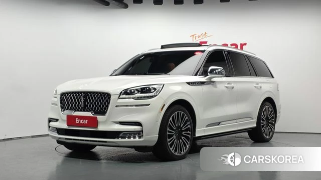 Lincoln Aviator 2nd generation 2022 Белый из Кореи