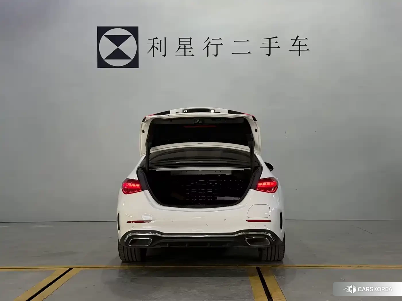 Mercedes-Benz C-class 2023 Белый из Китая