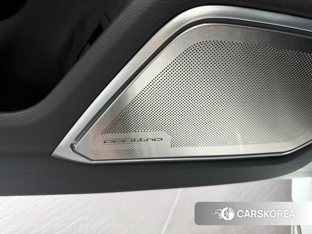 Audi A7 2022 Белый из Китая