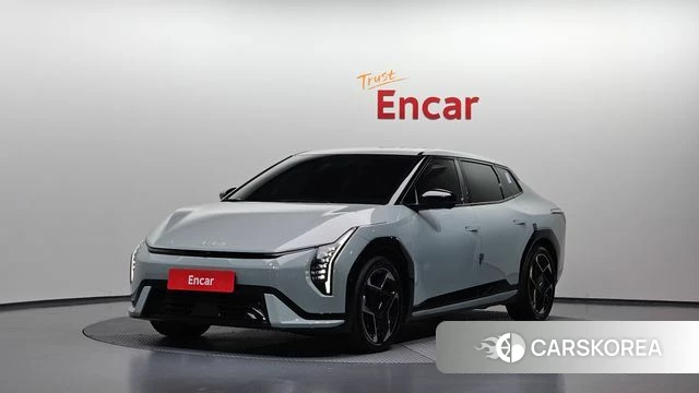 Kia EV4 2025 Цвет галактики из Кореи