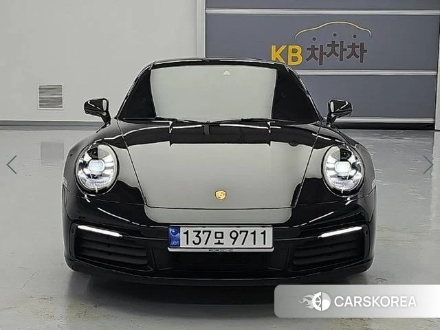 Porsche 911(992) 2023 Черный из Кореи