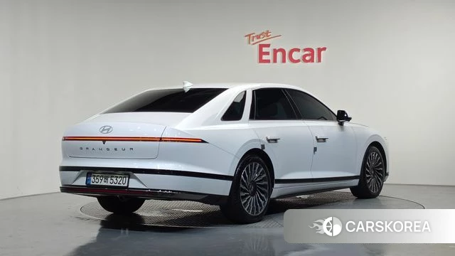 Hyundai Grandeur Hybrid (GN7) 2024 Белый из Кореи