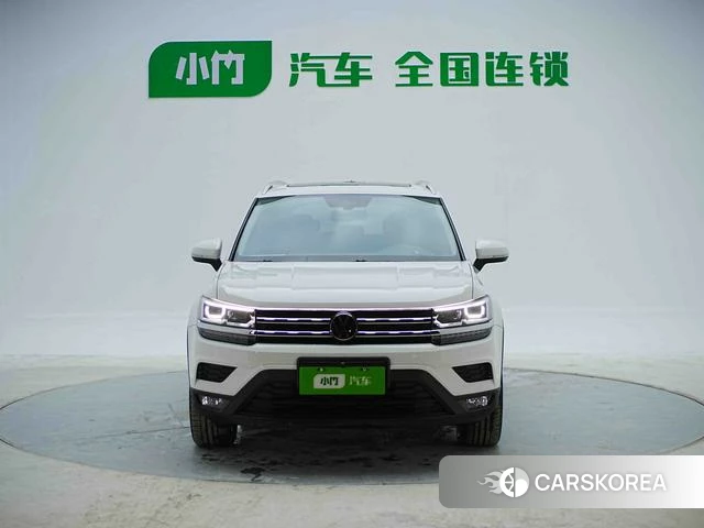 Volkswagen Tharu 2021 Белый из Китая
