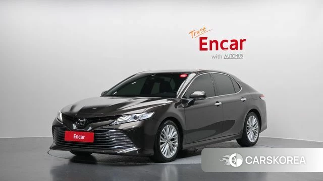 Toyota Camry (XV70) 2019 Коричневый из Кореи, фото 2