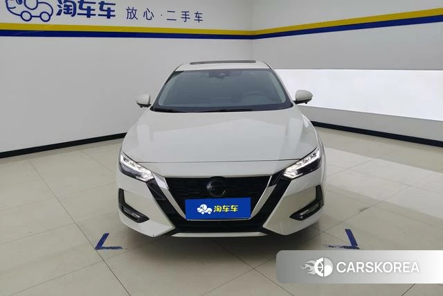 Nissan Sylphy 2023 Белый из Китая