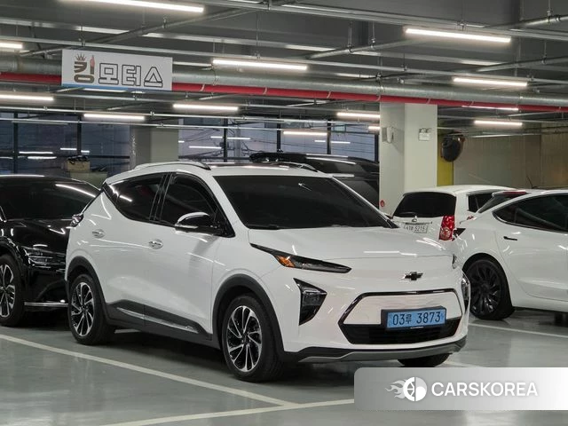 Chevrolet (GM Daewoo) Bolt EUV 2023 Белый из Кореи