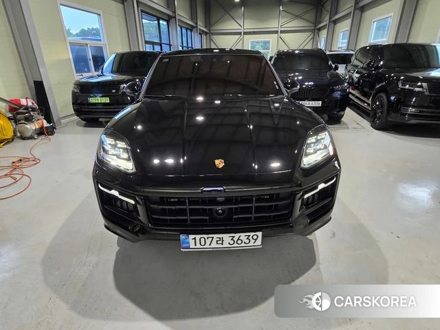 Porsche Cayenne (PO536) 2025 Черный из Кореи