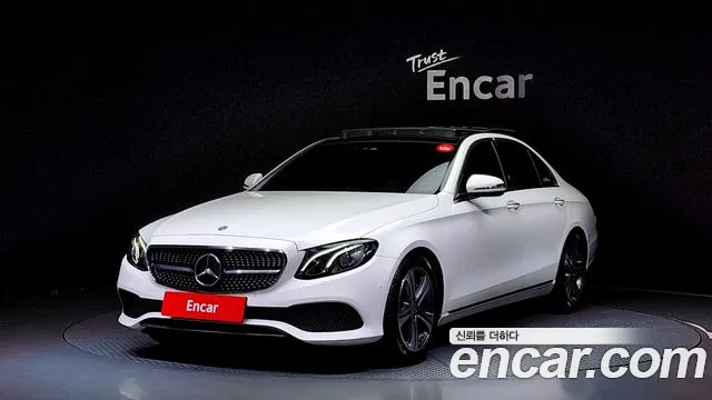 Mercedes-Benz E-Class W213 2018 Белый из Кореи