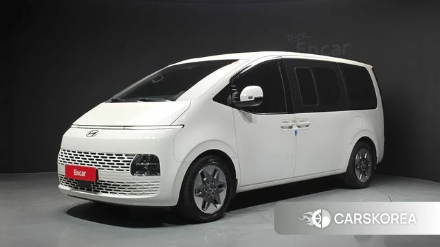 Hyundai Staria 2023 Белый из Кореи