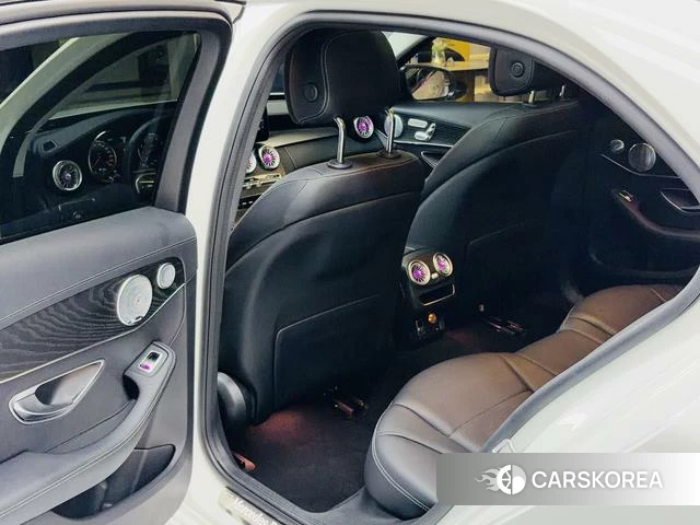 Mercedes-Benz C-class 2021 Белый из Китая