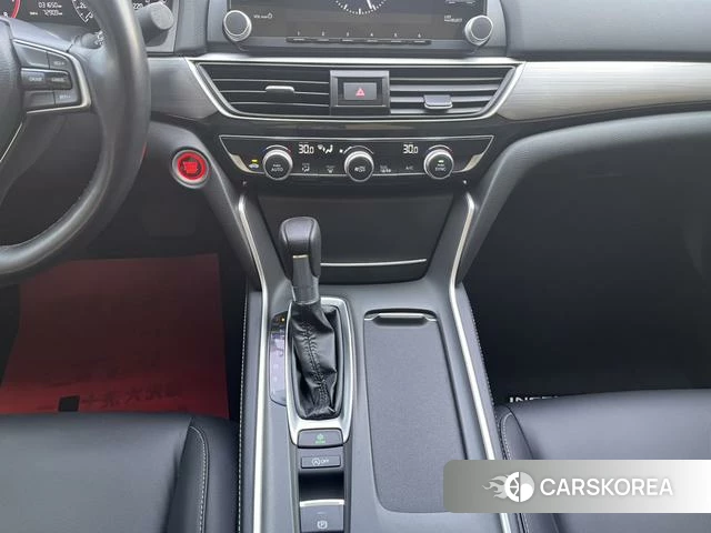 Honda Inspire 2020 Белый из Китая