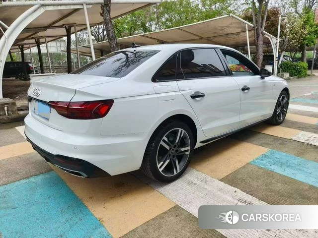 Audi A4L 2023 Белый из Китая
