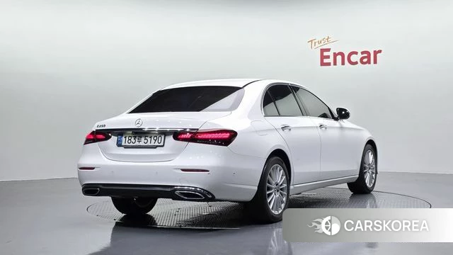 Mercedes-Benz E-Class W213 2020 Белый из Кореи